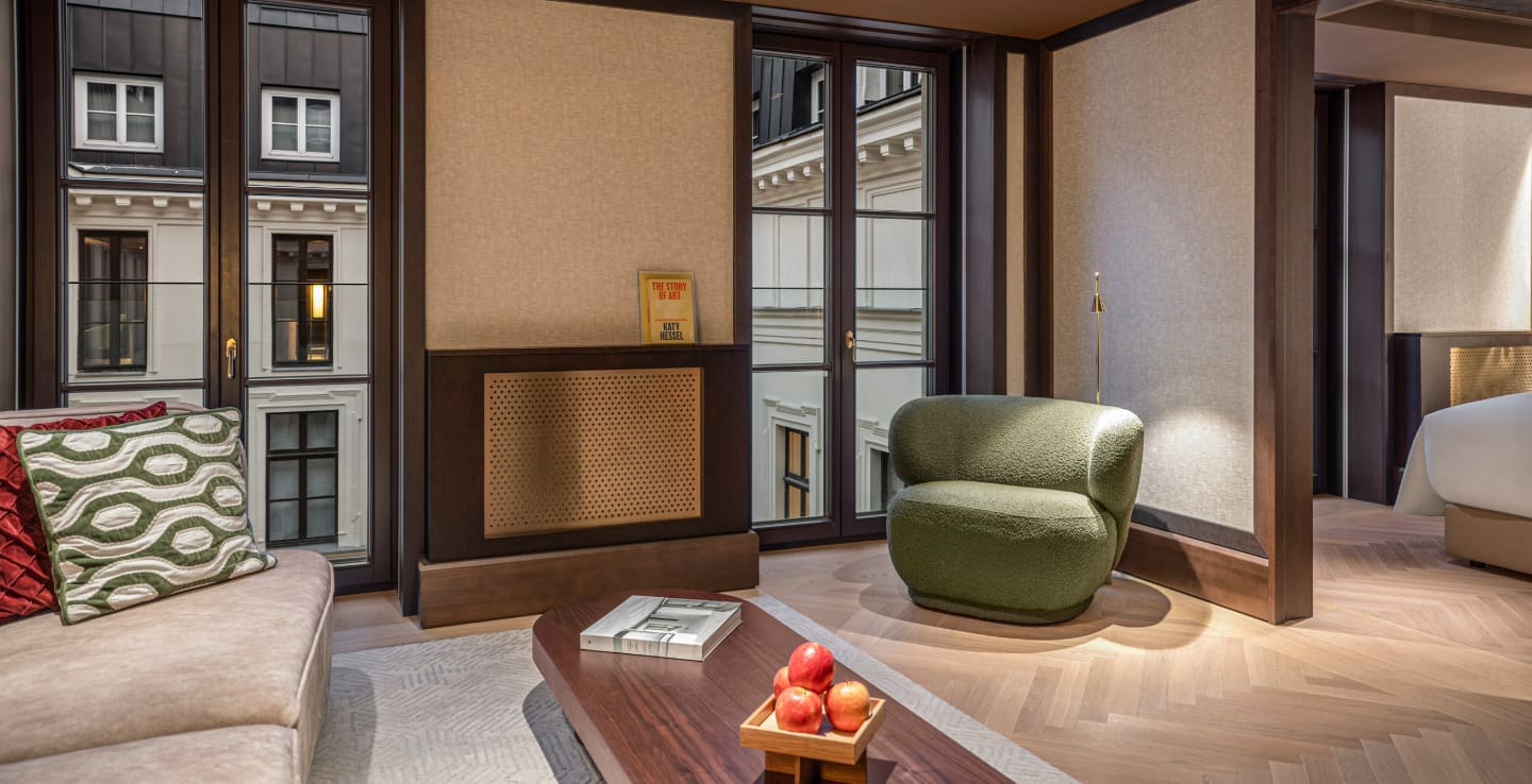 almnaca palais vienna - two bedroom apartment - livingroom - 1440px (1)