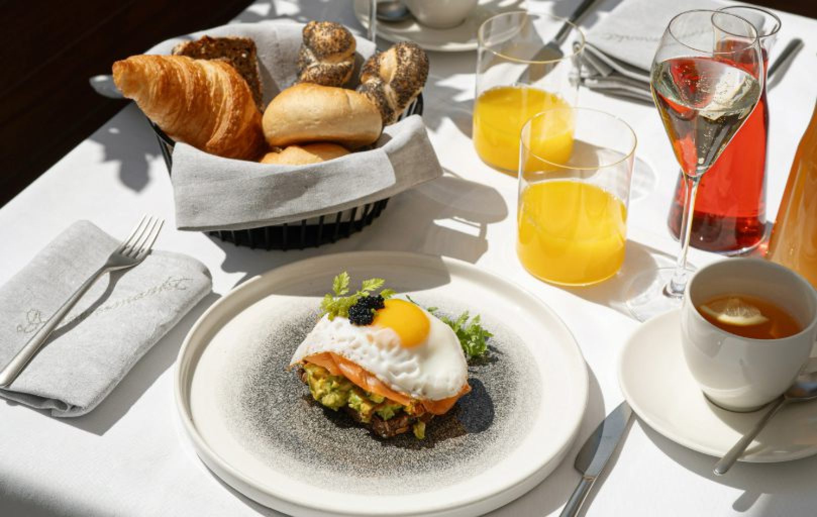 Almanac Palais Vienna - Breakfast - Donnersmarkt restaurant - by Tony Gigov - 2024 - 809px